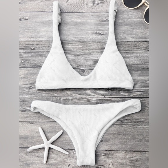 Scoop Bikini Sets - 5 for $50 - Picture 3 of 7